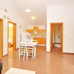 In Mit Eigenem Balkon By Interhome Apartamento *