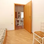 Apartamento In Mit Eigenem Balkon By Interhome