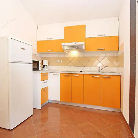 In Mit Eigenem Balkon By Interhome