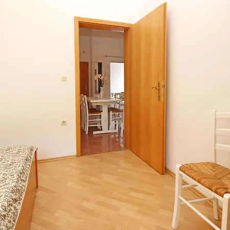 Apartment In Mit Eigenem Balkon By Interhome