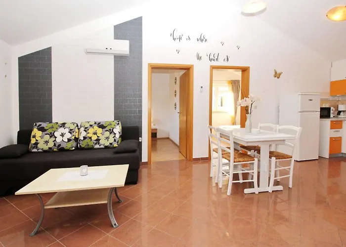 דירה In Mit Eigenem Balkon By Interhome *